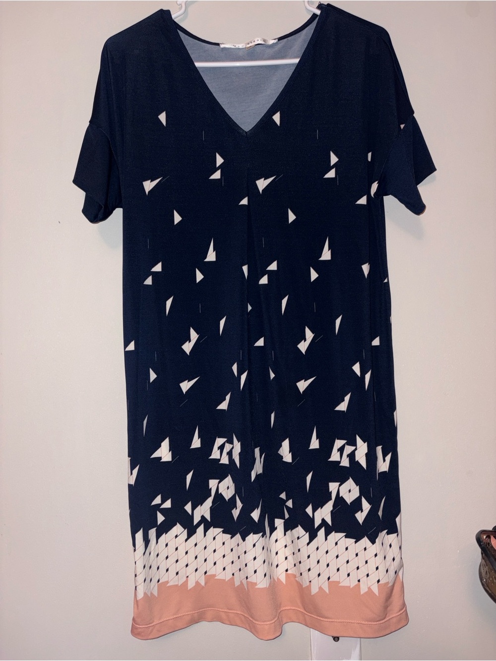 Max Studio Navy V-Neck Midi Dress with Peach Hem